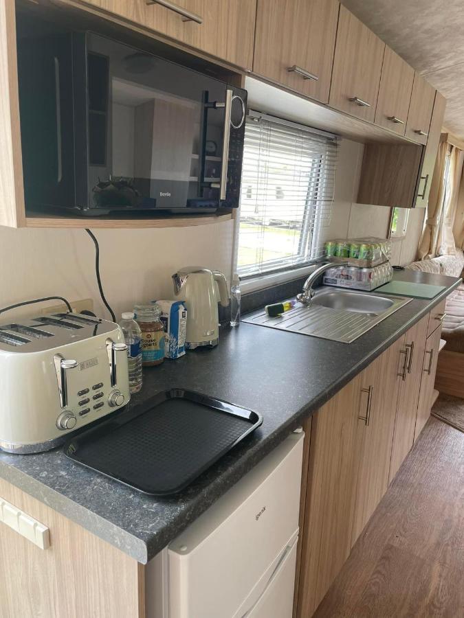 Parkdean Static Caravan On Cherry Tree Holiday Park Great Yarmouth Exterior photo