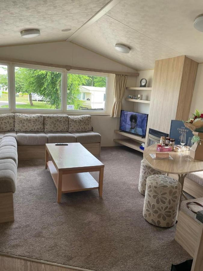 Parkdean Static Caravan On Cherry Tree Holiday Park Great Yarmouth Exterior photo