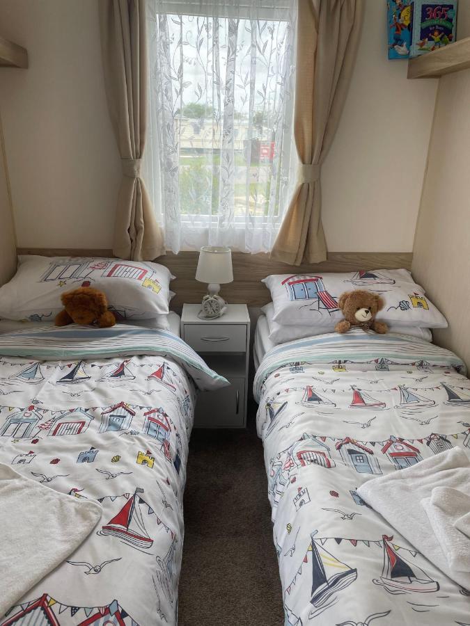 Parkdean Static Caravan On Cherry Tree Holiday Park Great Yarmouth Exterior photo